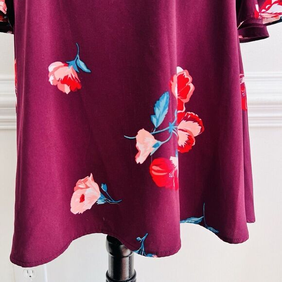 🎉Clearance🎉Old Navy Burgundy Floral Fit & Flare Bell Sleeved Dress ~ Size Med - Picture 5 of 9
